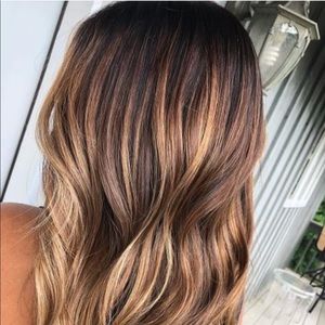 Meet your Posher, Dalia